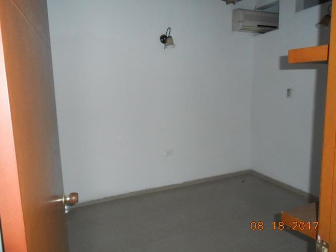 Casa de 5 alcobas en venta en Quinta Oriental, Cúcuta, 270 m² · foto 15 de 21