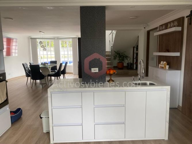 Casa de 5 alcobas en venta en Guarne, 1300 m² · foto 6 de 24