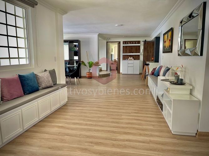 Casa de 5 alcobas en venta en Guarne, 1300 m² · foto 8 de 24