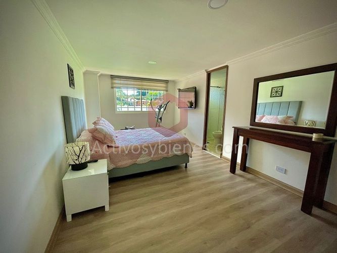 Casa de 5 alcobas en venta en Guarne, 1300 m² · foto 18 de 24