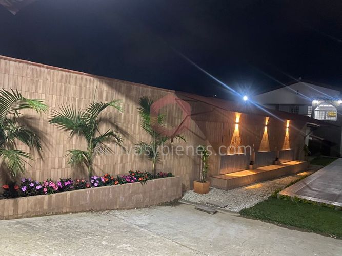 Casa de 5 alcobas en venta en Guarne, 1300 m² · foto 22 de 24