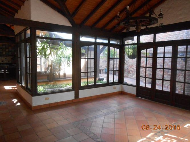 Casa de 3 alcobas en venta en Ub. Villa Camila, Los Patios, 300 m² · foto 2 de 19