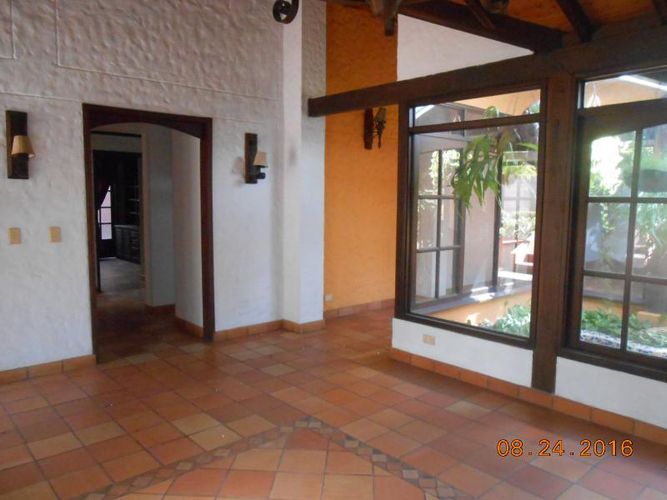 Casa de 3 alcobas en venta en Ub. Villa Camila, Los Patios, 300 m² · foto 3 de 19