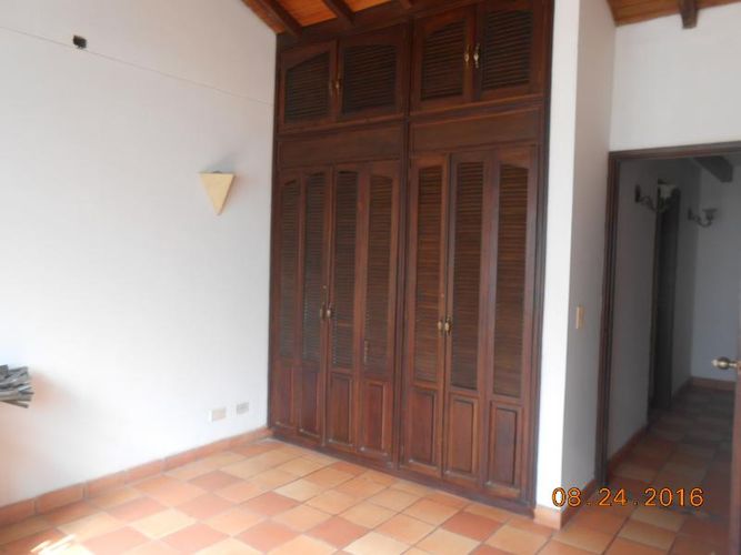 Casa de 3 alcobas en venta en Ub. Villa Camila, Los Patios, 300 m² · foto 5 de 19