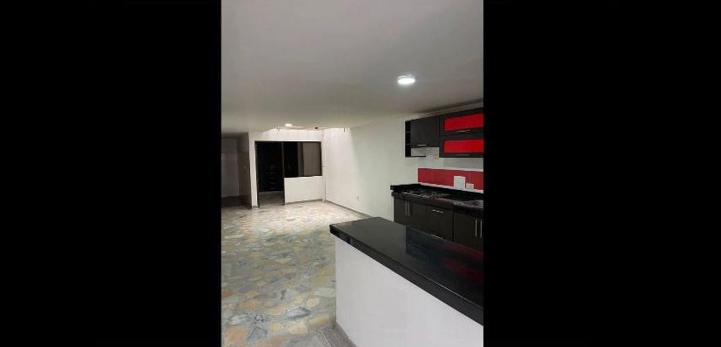 Casa de 6 alcobas en venta en San Eduardo, Cúcuta, 96 m² · foto 2 de 24