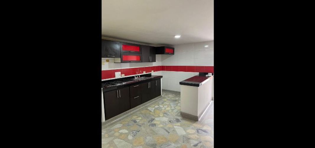 Casa de 6 alcobas en venta en San Eduardo, Cúcuta, 96 m² · foto 6 de 24