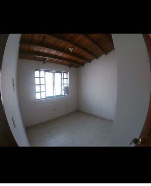 Casa de 6 alcobas en venta en San Eduardo, Cúcuta, 96 m² · foto 20 de 24