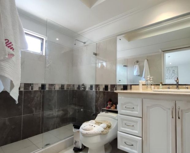 Casa de 4 alcobas en venta en Bellavista, Los Patios, 399 m² · foto 13 de 18