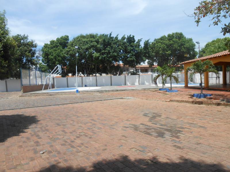 Apartamento en venta en Prados Del Norte, Cúcuta · foto 2 de 3