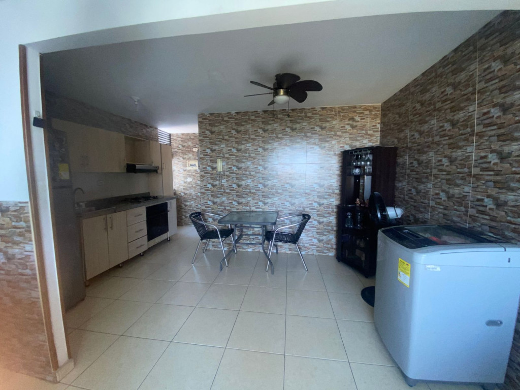 Apartamento en venta en Prados Del Norte, Cúcuta · foto 2 de 11