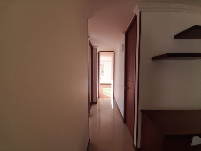 Apartamento de 3 alcobas en venta en Colina Campestre, Bogotá, 97 m² · foto 8 de 18