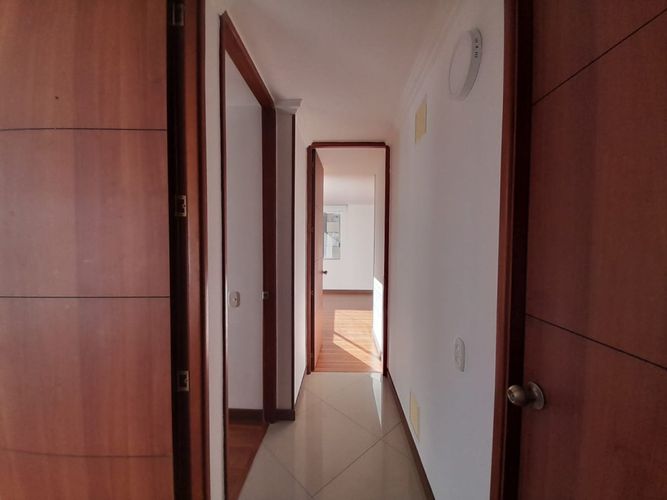 Apartamento de 3 alcobas en venta en Colina Campestre, Bogotá, 97 m² · foto 9 de 18