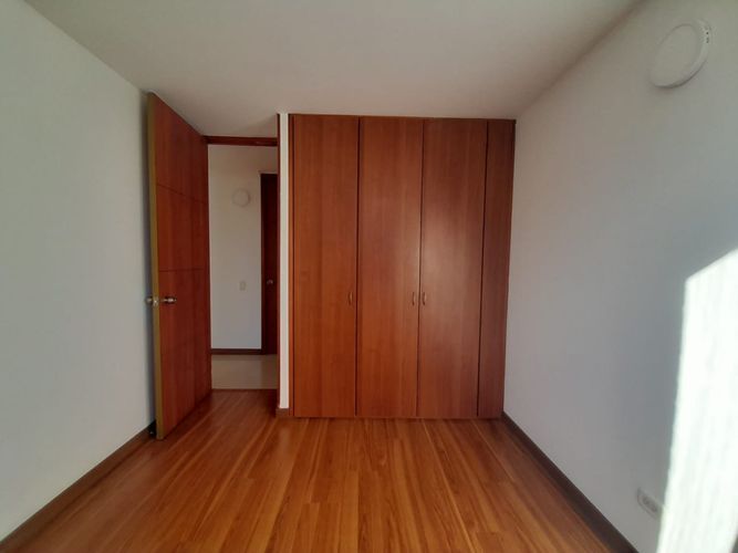 Apartamento de 3 alcobas en venta en Colina Campestre, Bogotá, 97 m² · foto 11 de 18
