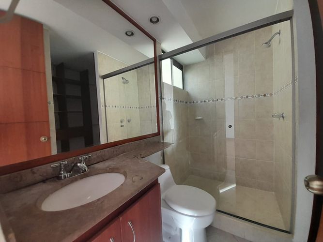 Apartamento de 3 alcobas en venta en Colina Campestre, Bogotá, 97 m² · foto 16 de 18