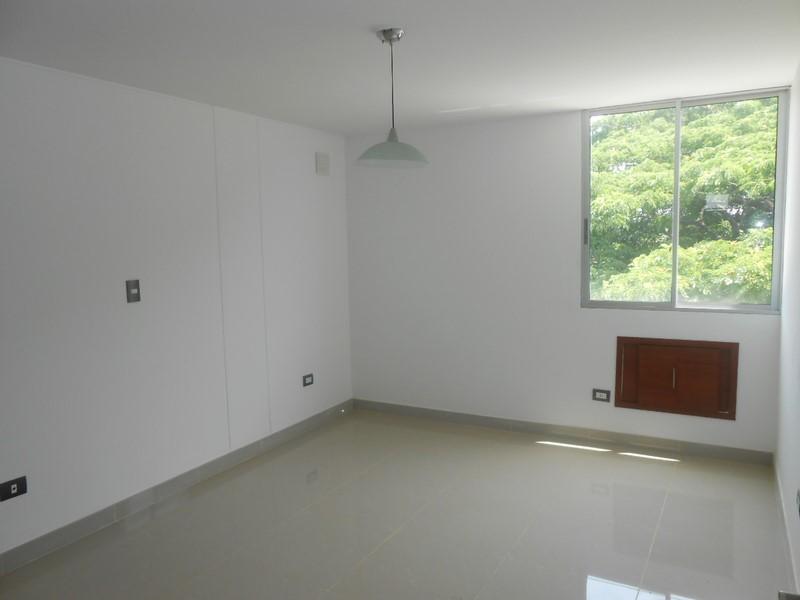Apartamento en venta en La Riviera, Cúcuta · foto 6 de 18