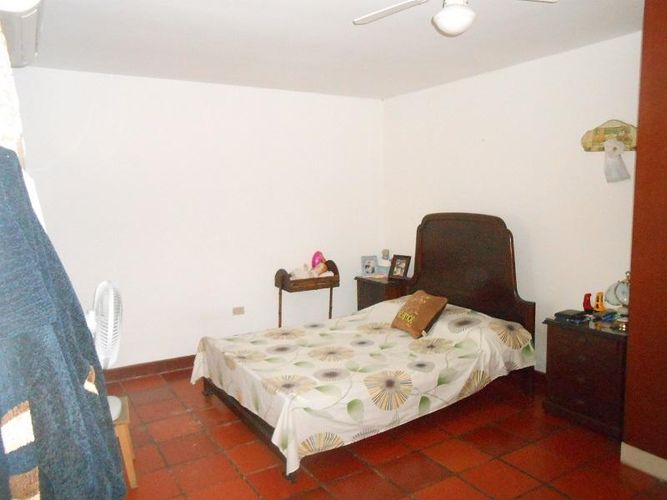 Casa de 3 alcobas en venta en Patios Centro, Los Patios, 220 m² · foto 8 de 15