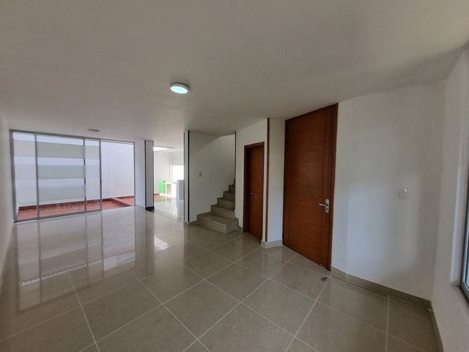 Casa de 3 alcobas en venta en La Floresta, Los Patios, 105 m² · foto 2 de 8