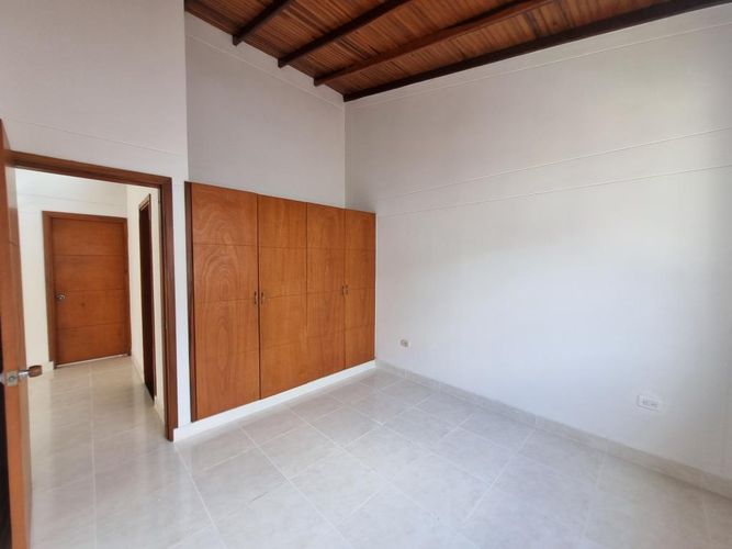 Casa de 3 alcobas en venta en La Floresta, Los Patios, 105 m² · foto 4 de 8