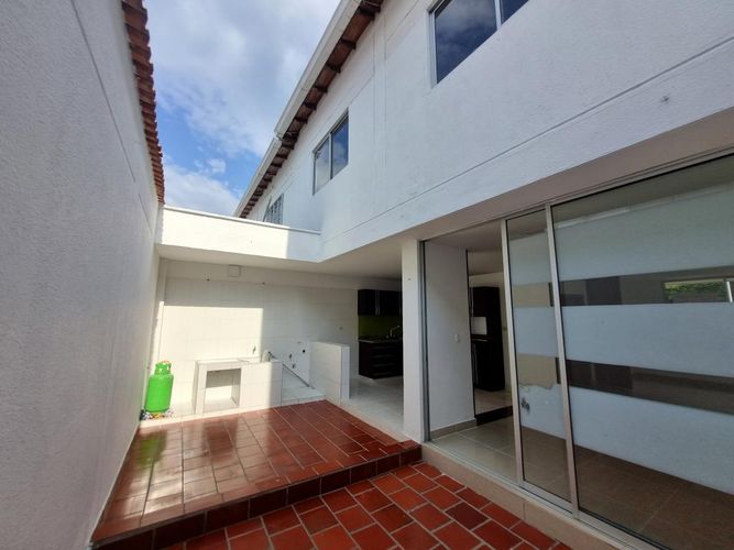 Casa de 3 alcobas en venta en La Floresta, Los Patios, 105 m² · foto 8 de 8