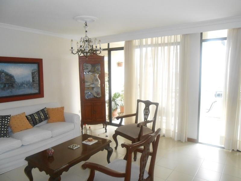Apartamento en venta en Colsag, Cúcuta · foto 3 de 16