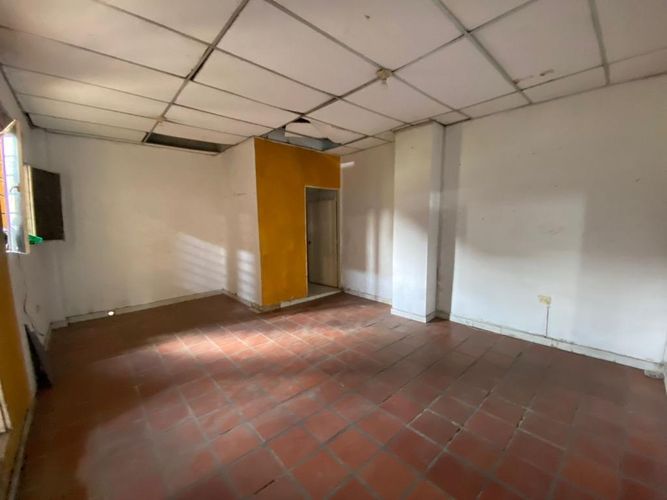 Bodega en venta en Zona Industrial Comuna 5, Cúcuta, 4100 m² · foto 3 de 4