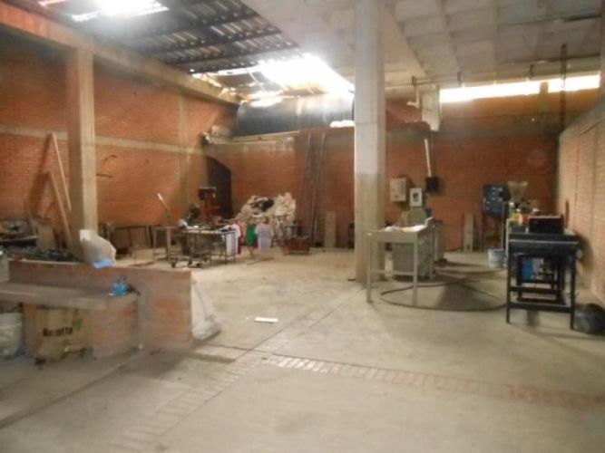 Bodega en venta en La Riviera, Cúcuta, 1700 m² · foto 6 de 11