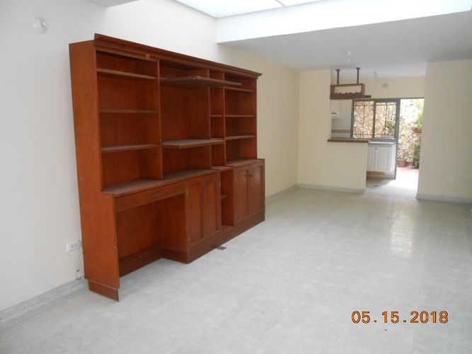 Casa de 4 alcobas en venta en La Victoria, Cúcuta, 230 m² · foto 3 de 24