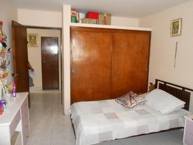 Casa de 3 alcobas en venta en Quinta Oriental, Cúcuta, 240 m² · foto 5 de 11