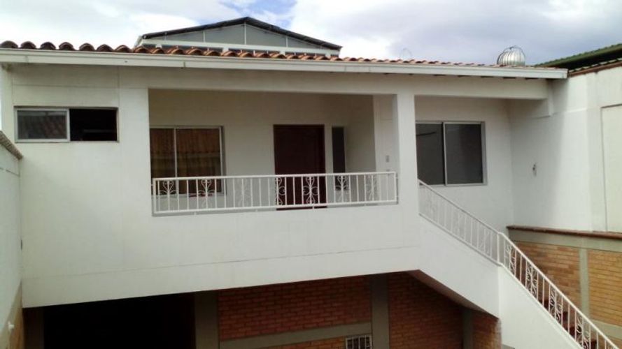 Casa en venta en El Llano, Cúcuta · foto 2 de 3