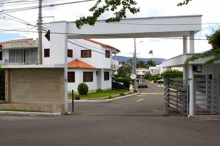 $1.200.000.000 en Villa Antigua