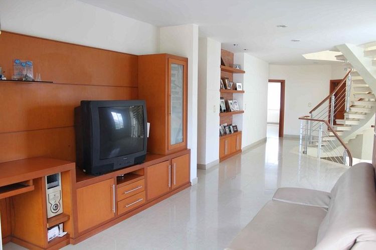 Casa de 5 alcobas en venta en Villa Antigua, Villa del Rosario, 450 m² · foto 9 de 24