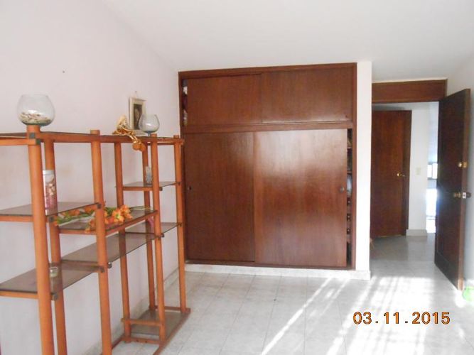Casa de 6 alcobas en venta en Lleras Restrepo, Cúcuta, 472 m² · foto 15 de 23