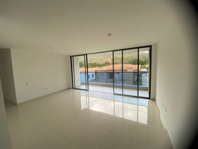 Apartamento de 3 alcobas en venta en San Luis, Piedecuesta, 95 m² · foto 3 de 22