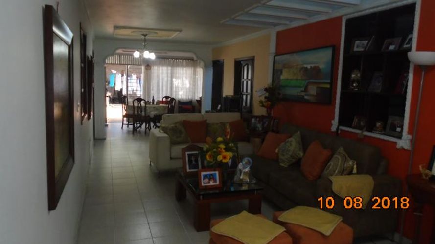 Casa de 6 alcobas en venta en La Ceiba, Cúcuta, 252 m² · foto 4 de 24