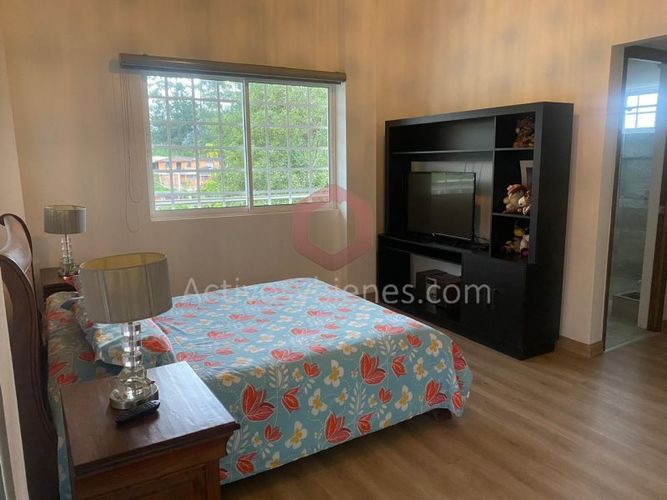 Casa de 5 alcobas en arriendo en Guarne, 1300 m² · foto 15 de 24
