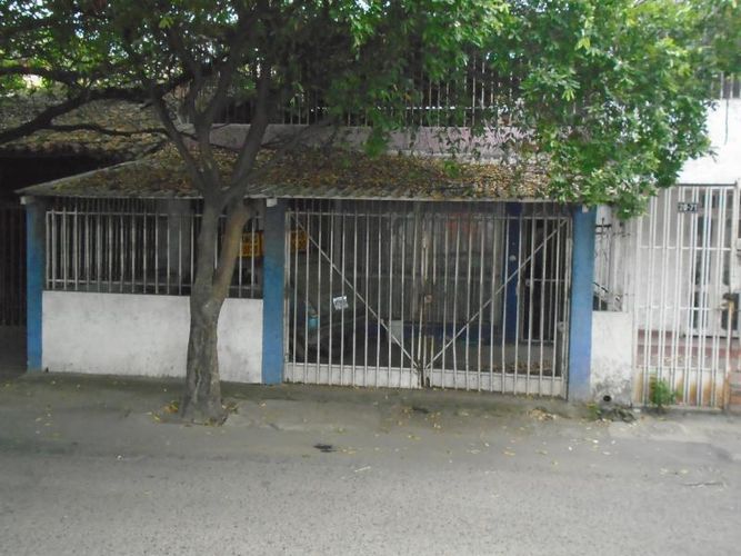Casa en venta en Blanco, Cúcuta, 363 m² · foto 3 de 3