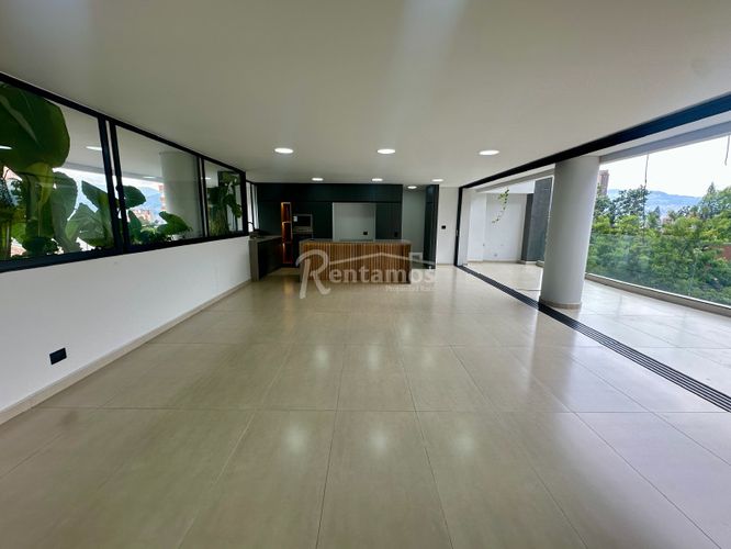 Apartamento de 3 alcobas en venta en El Tesoro, Medellín, 230 m² · foto 6 de 21