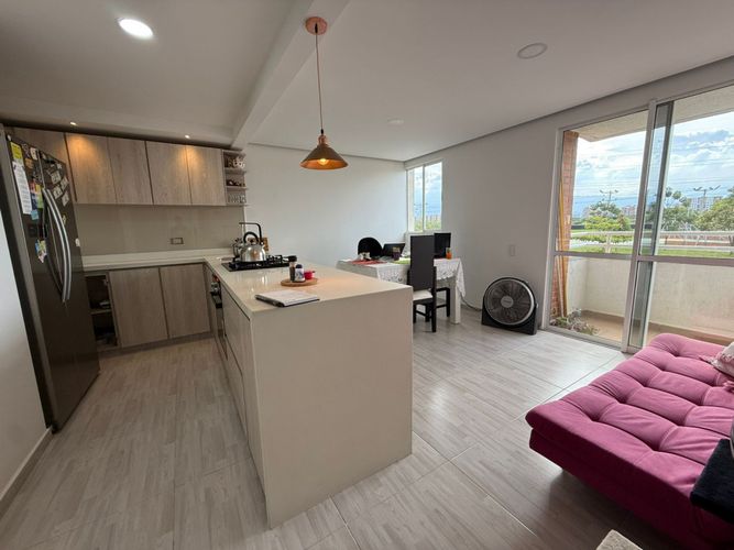 Apartamento de 3 alcobas en venta en Valle Del Lili, Cali, 65 m² · foto 2 de 24
