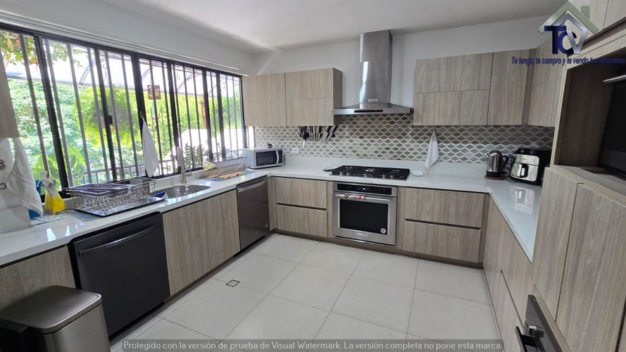 Casa de 5 alcobas en venta en Los Cedros, Bucaramanga, 600 m² · foto 2 de 24