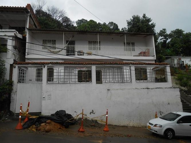 Casa de 7 alcobas en venta en San Mateo, Cúcuta, 192 m² · foto 4 de 7
