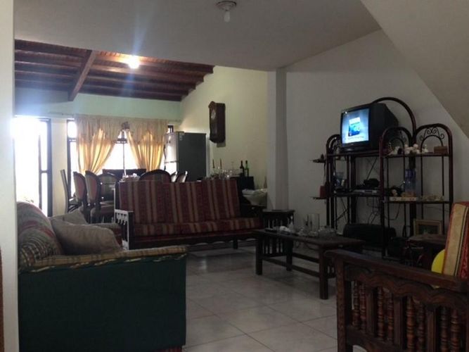 Casa de 5 alcobas en venta en Quinta Oriental, Cúcuta, 225 m² · foto 3 de 17