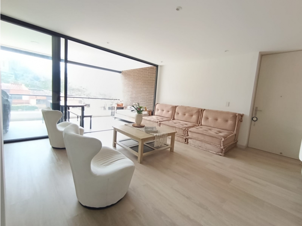 Apartamento en venta en Cumbres, Envigado · foto 3 de 24