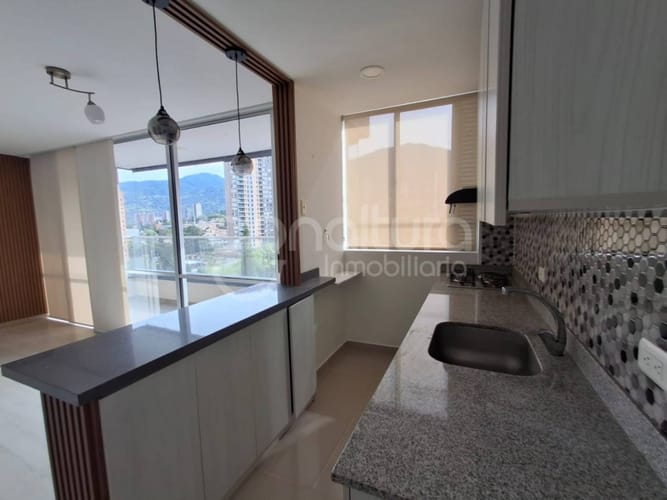 Apartamento de 3 alcobas en venta en Suramérica, Medellín, 82 m² · foto 2 de 24