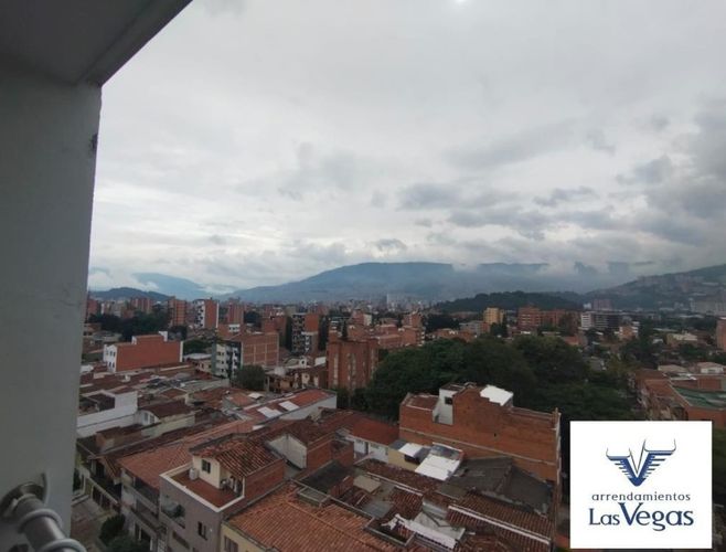 Apartamento de 3 alcobas en venta en Belén Rosales, Medellín, 210 m² · foto 6 de 11