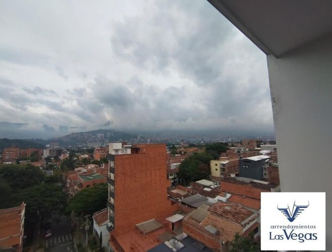 Apartamento de 3 alcobas en venta en Belén Rosales, Medellín, 210 m² · foto 7 de 11