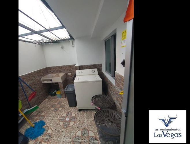 Apartamento de 3 alcobas en venta en Belén Rosales, Medellín, 210 m² · foto 10 de 11