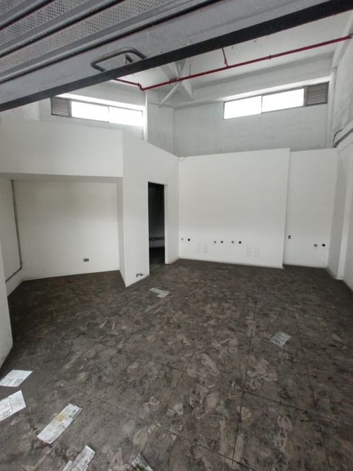 Local en venta en Las Palmas, Medellín, 55 m² · foto 9 de 10