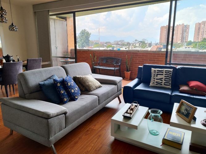 Apartamento de 3 alcobas en venta en Ciudad Jardin Norte, Bogotá, 122 m² · foto 3 de 15