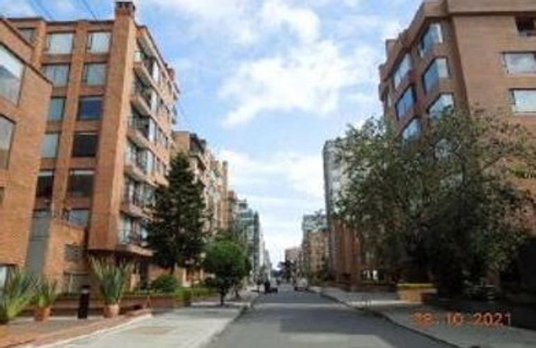 Apartamento de 3 alcobas en venta en Chico Norte, Bogotá, 144 m² · foto 6 de 24
