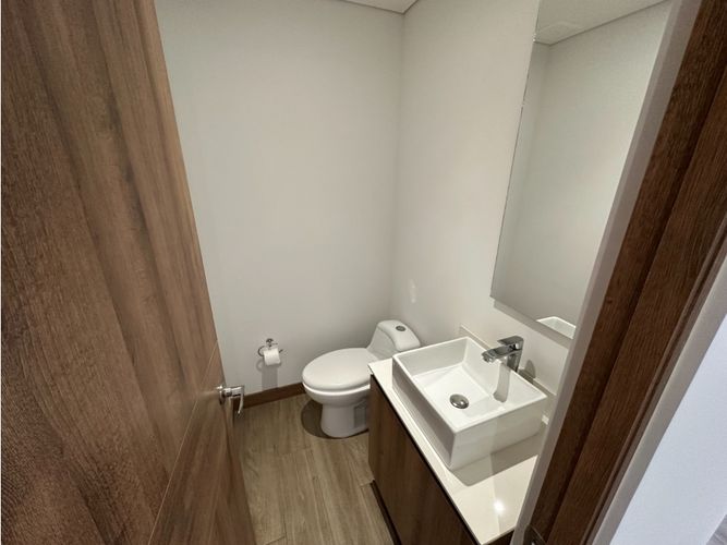 Apartaestudio en venta en El Poblado, Medellín, 69 m² · foto 9 de 14